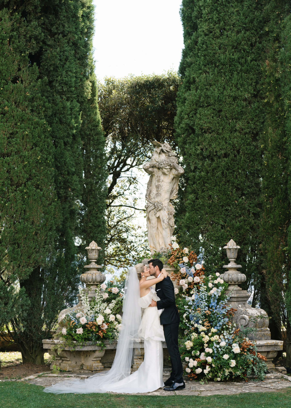 Luxury Destination wedding planer